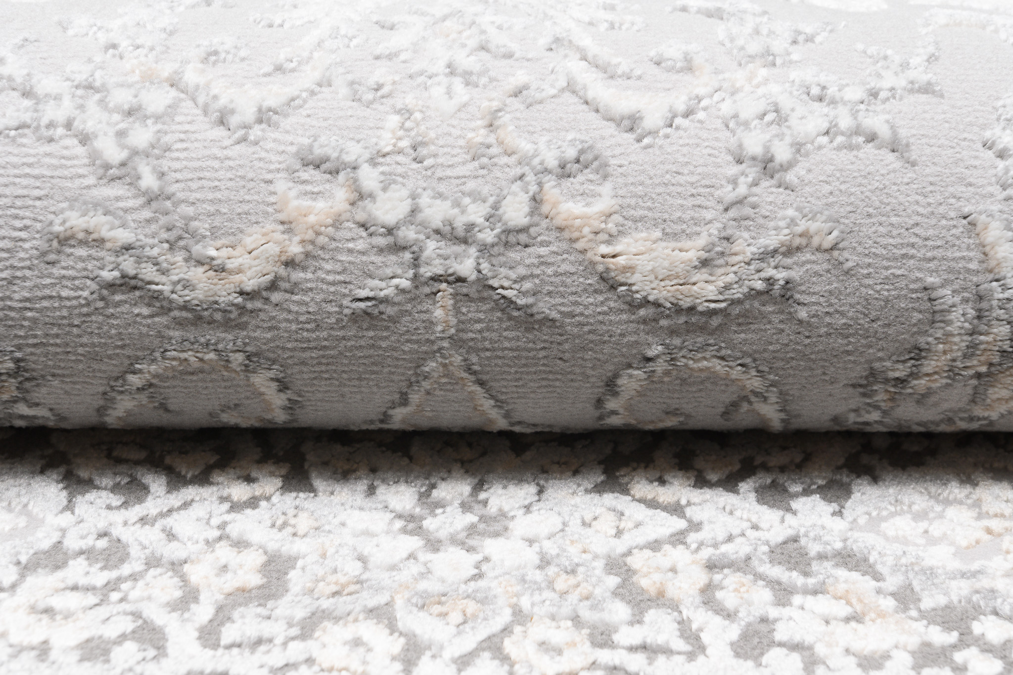 Alfombra clásica de pelo corto flores grisáceas adornos aspecto 3D salón ECOTEX - Imagen 7 de 31